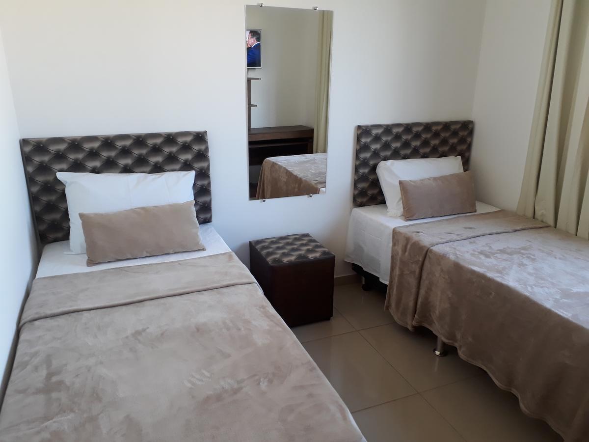 Hotel Lincohn Montes Claros Bagian luar foto