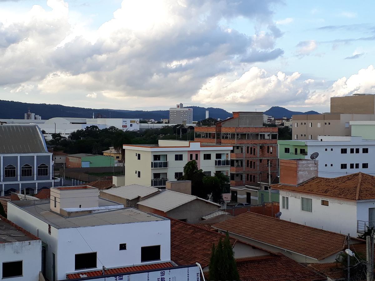 Hotel Lincohn Montes Claros Bagian luar foto